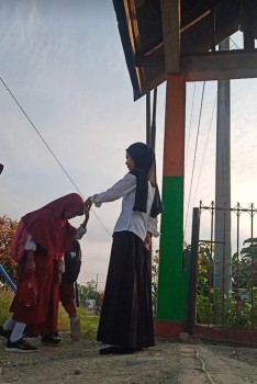 KEGIATAN PIKET GURU MENJEMPUT SISWA